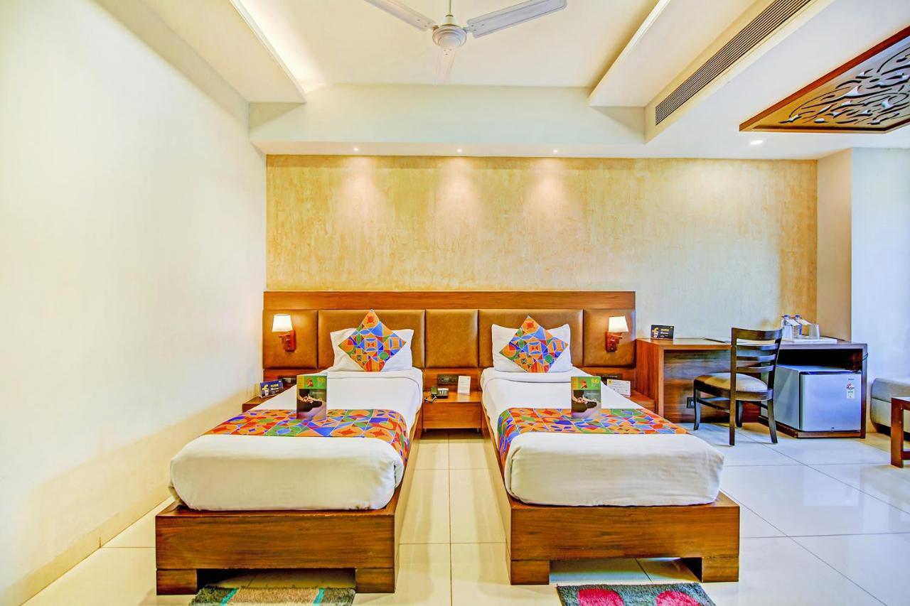 Fabhotel La Pearl Bhopal Bagian luar foto